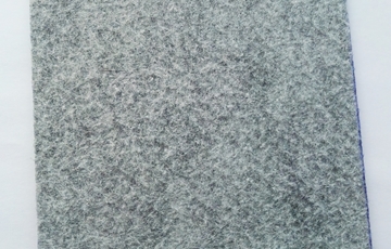 Stevig polyestervilt, ca. 4 mm dik, lichtgrijs gemeleerd